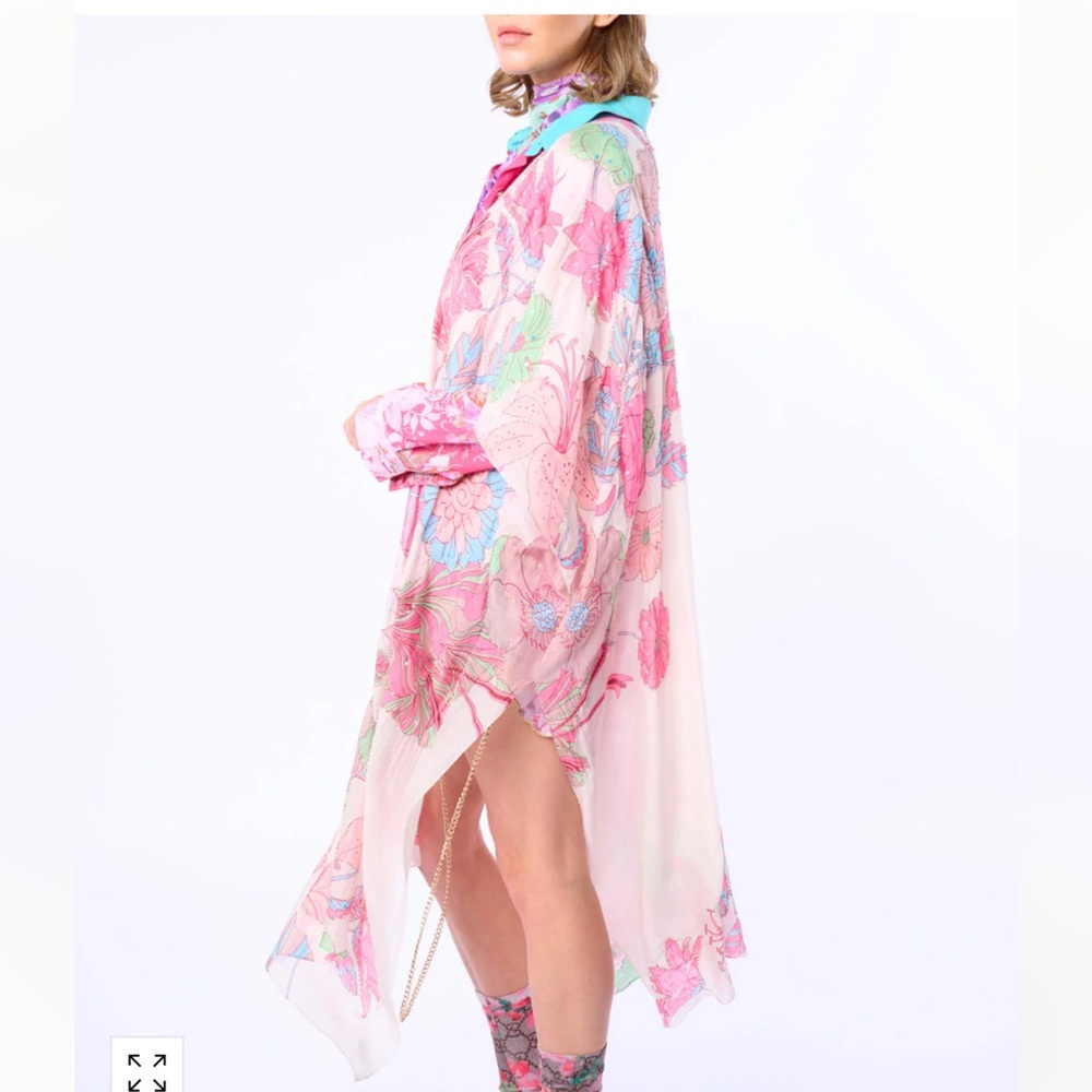 🆕 ARATTA ICY FAIRY KIMONO Floral Pink Hand-beaded floral print kimono